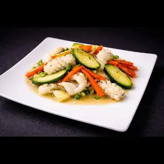 618 Calamari con le verdure miste