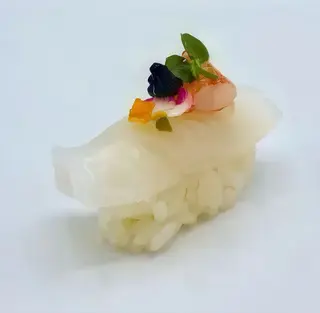 406 Nigiri calamari - 2 pezzi