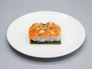 ghirashi sake mandorle