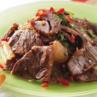 Manzo in salsa piccante（辣牛）