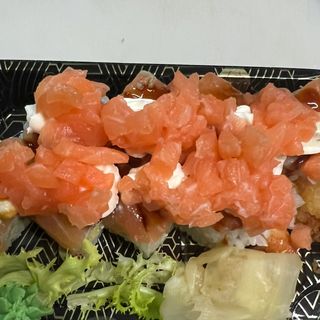 uramkai ebiten  sopra Philadelphia e  salmone