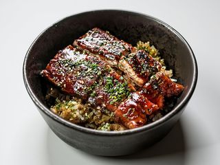 Donburi Anguilla