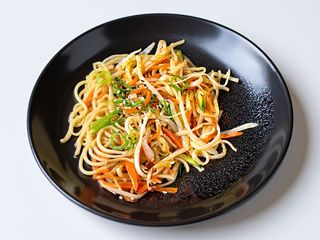 Yasai Yaki Udon