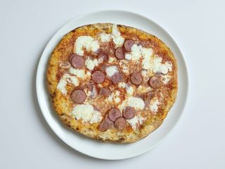 Pizza prosciutto e würstel