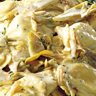 Ravioli Cacio e Pepe con Crema di Carciofi