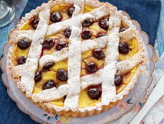 Crostata di Crema e Visciole