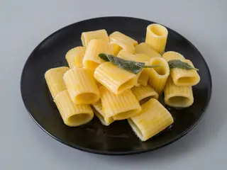Mezza manica burro e salvia