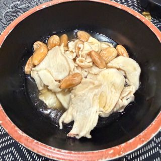 D19. Pollo con mandorle