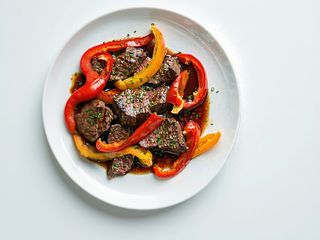 49. Manzo con peperoni