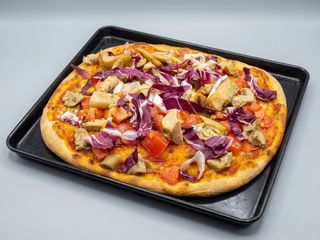 Pomodoro, funghi misti e radicchio