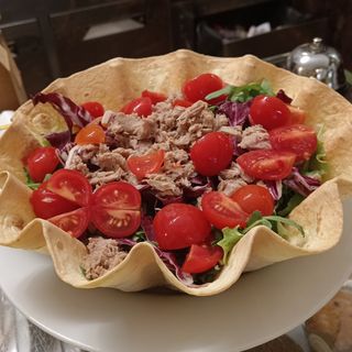 Insalata classica di tonno