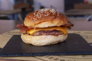 Crispy smoke burger