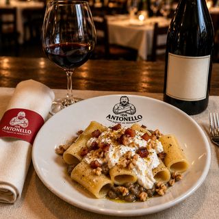 Paccheri crema di melanzane, guanciale di Norcia stracciatella e noci