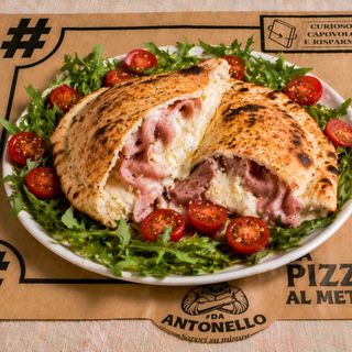 Calzone mortadella e caciocavallo