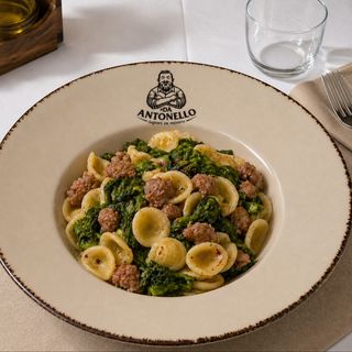 Orecchiette salsiccia e verdure di stagione