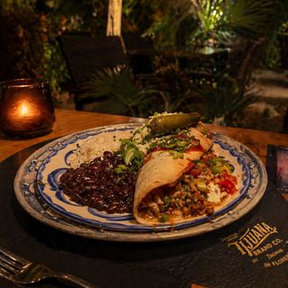 BURRITO PICADILLO
