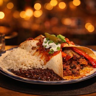 BURRITO CHILI CON CARNE