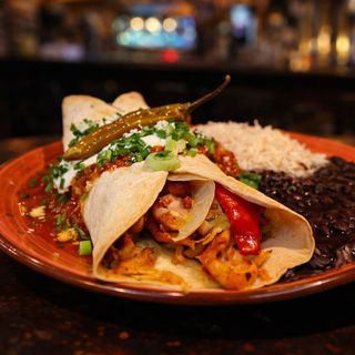 BURRITO DE POLLO/CHICKEN BURRITO