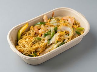 Spaghetti saltati con gamberi e verdure