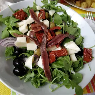 Insalata mista fresca siciliana grande