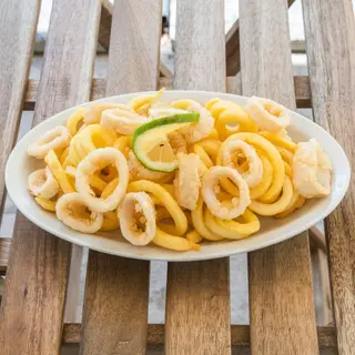 Fish and chips con anelli di calamari