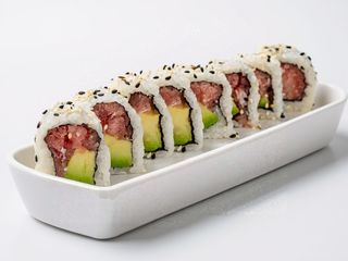135. Maguro avocado - 8 pezzi