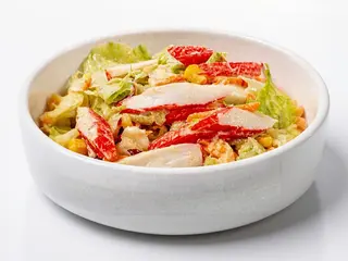 23. Insalata mista con polpa di granchio