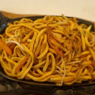 Fettuccine alla piastra con frutti di mare