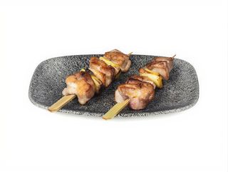 Yakitori pollo e porro