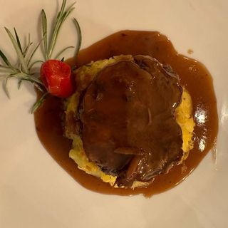 Brasato di manzo al susumaniello con tortino di patate