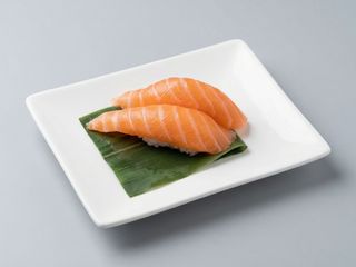 N2. Sake salmone