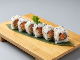 U1. Shake uramaki