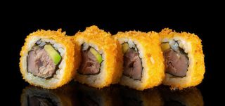 157. Maguro urafritto 4 pezzi