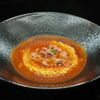 RAMEN CON VITELLO
