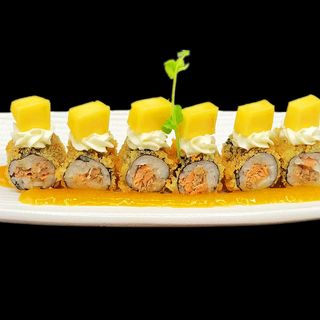 Hosomaki fritto con mango