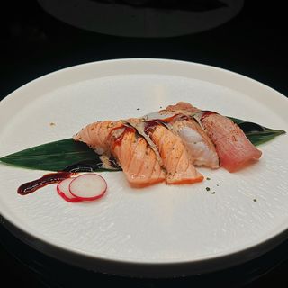 15. Nigiri misto flambe misto - 8 pezzi