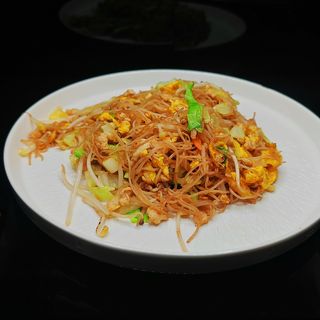 36c. Spaghetti di riso con pollo