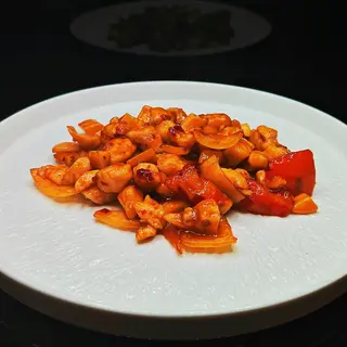 54c. Pollo con salsa piccante