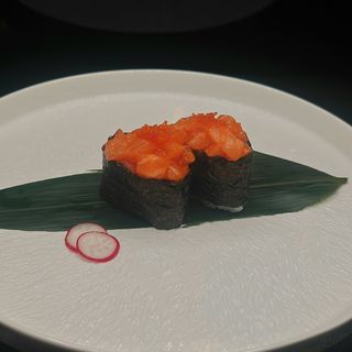 62. Gunkan spicy sake