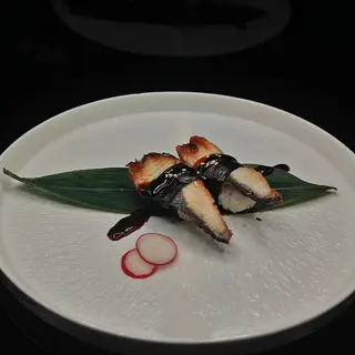 8. Nigiri Unaghi anguilla