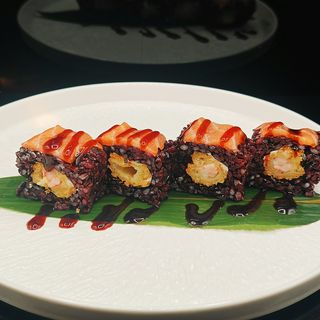Tiger Roll Black 8pz