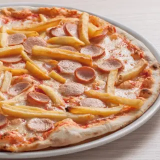 Pizza wurstel patatine rossa