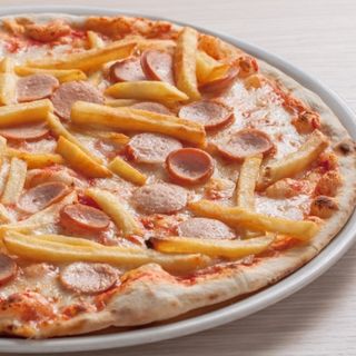 Pizza wurstel patatine rossa
