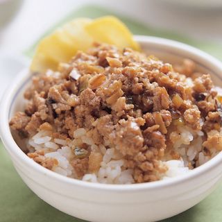 riso con ragù di maiale taiwanese
