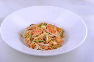 114 Spaghetti di riso con verdure