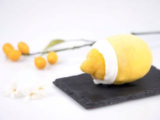 Limone ripieno di gelato