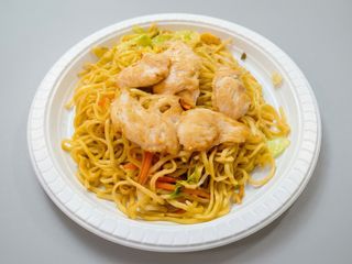 Spaghetti cinesi con carne