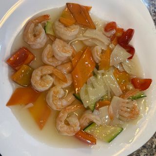 104. Gamberi saltati con verdure