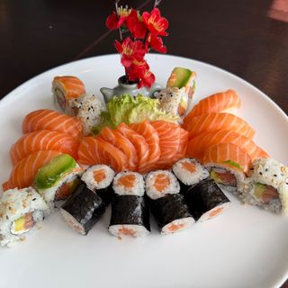 B14 sushi box 28pz