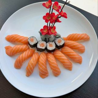B4 sushi box 14pz